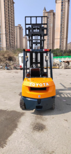 Montacargas Diésel Usado Original de Japón, Modelo 2023, 4WD, Buen Rendimiento, Bajo Precio, 3 Toneladas, 3m, 4.5m, 6m - Product Image 4