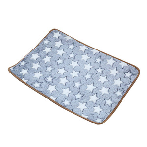 Alfombra rectangular para mascotas, forrada de lana, refrescante, para perros, uso en verano, con diseño de estrellas, lavable a mano, de tela de fibra de poliéster, cama para mascotas - Product Image 3
