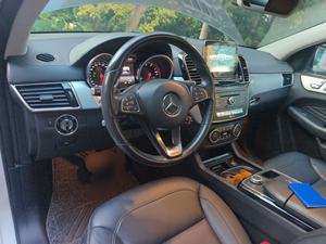 Guazi <span class=keywords><strong>Prix</strong></span> Pas Cher <span class=keywords><strong>Mercedes</strong></span>-Benz <span class=keywords><strong>GLE</strong></span> <span class=keywords><strong>Coupé</strong></span> Essence 2.0 SUV Voiture d'occasion 4WD 5 Places - Product Image 2