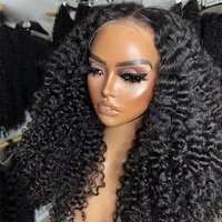 Vendeur en gros de perruques de cheveux bouclés bruts birmans, perruques de cheveux humains bouclés profonds avec fermeture en dentelle transparente, densité 180% 200% 250%