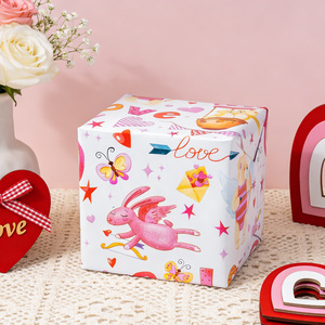 Papier cadeau pour la Saint-Valentin avec motif d'ours de dessin animé, papier cadeau rose en forme de cœur, motif d'amour, original et personnalisable - Product Image 3