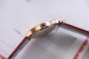 Montre mécanique automatique élégante et tendance avec verre saphir et bracelet en cuir de crocodile brillant rouge vin - Product Image 5