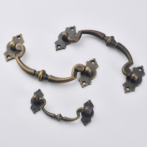 <b>Antique</b> Style Zinc Alloy Cabinet Handles Bar Shape Traditional Design Durable Plated Small Large Size Furniture Hardware - Product Image 3