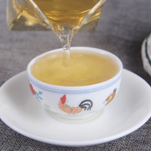Thé brut Pu'er du Yunnan, variété à grandes feuilles, arbre ancien de Banzhang, gâteau Qizi - Product Image 5