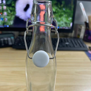 Di alta qualità 250ml 500ml 750ml 1000ml quadrato a prova di perdite sigillato bottiglia di vetro a scatto per bevande succo di birra vino - Product Image 2