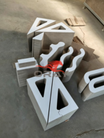 ORAY Máquina de corte CNC de cartón corrugado con sierra de hilo, impulsada por servomotor, con estación de trabajo dual, automática, para tableros rascadores para gatos, Blanca