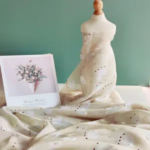 한국 실크 스크린 꽃 쉬폰 패브릭 귀여운 양고기 패턴 매달려 멋진 드레스 멜빵 의류 불투명 쉬폰 패브릭
