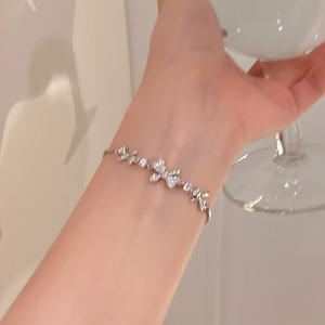 Bracelet exquis et mignon en alliage plaqué argent avec nœud en cristal, chaîne minimaliste coréenne en zircon, bijou pour femme, <span class=keywords><strong>cadeau</strong></span> - Product Image 5