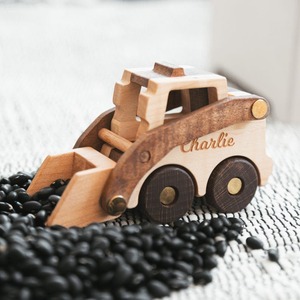 Ensemble d'excavatrices jouets <span class=keywords><strong>de</strong></span> construction en bois <span class=keywords><strong>de</strong></span> sécurité faites à la main et personnalisées pour enfants pour le premier anniversaire <span class=keywords><strong>de</strong></span> Noël ou le salon - Product Image 4