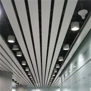 Plafond suspendu décoratif en aluminium intégré perforé de plafond linéaire moderne en métal