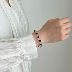 Bracelets élastiques Dylam au design classique pour femmes, bijoux fins, délicats, avec cristaux et onyx noir - Product Image 2