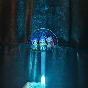 Kpop <span class=keywords><strong>Demon</strong></span> Hunters NUOVI ARRIVI Bastoncini LED Luminosi Huntrix in Acrilico, Accessori per Feste di Halloween, Consegna Rapida, Saja Boys Fan Made Personalizzati - Product Image 6