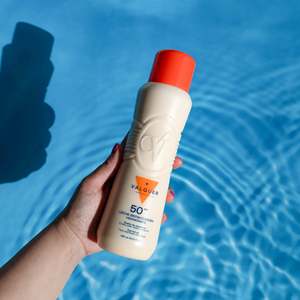 Valquer Premium viso e corpo carota abbronzatura SPF 50 crema solare. Idratazione profonda e Anti invecchiamento. UVA/UVB protezione 480 ml - Product Image 3