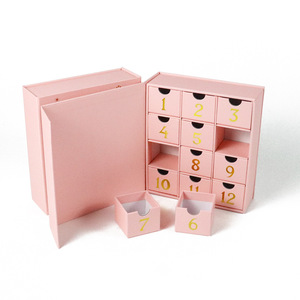 Caja <span class=keywords><strong>de</strong></span> <span class=keywords><strong>calendario</strong></span> <span class=keywords><strong>de</strong></span> <span class=keywords><strong>Adviento</strong></span> <span class=keywords><strong>de</strong></span> 12 días personalizada <span class=keywords><strong>de</strong></span> lujo, imán rígido <span class=keywords><strong>blanco</strong></span> <span class=keywords><strong>de</strong></span> gama alta, embalaje <span class=keywords><strong>de</strong></span> regalo <span class=keywords><strong>de</strong></span> Navidad con impresión en relieve, venta al por mayor - Product Image 6