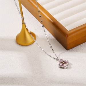 Dernières Symbole Minimaliste Adorable Idée Cadeau Fournitures Pendentif Titane Acier Chaîne Collier pour Femmes Hommes Étudiants Vente en Gros Fit - Product Image 4