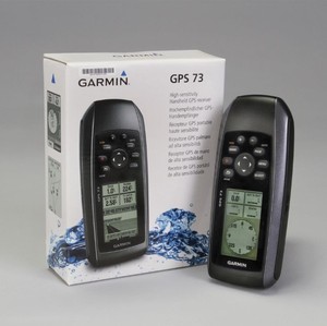 <span class=keywords><strong>GPS</strong></span> <span class=keywords><strong>Garmin</strong></span> 73 pour bateaux, voiliers et petites embarcations, <span class=keywords><strong>GPS</strong></span> haute sensibilité, marque et enregistre 1000 points de repère et 100 tracés - Product Image 1