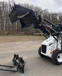 Eficiente Excavadora de Ruedas Hidromek 62SS, Minicargadora de 2 Toneladas, Motor Diésel Perkins con Bomba de Caja de Cambios y Rodamientos - Product Image 4