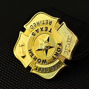 Badges en or de galvanoplastie satinée Matériau en alliage de zinc Récompenses d'entreprise personnalisées Épingles de reconnaissance en métal émaillé - Product Image 1