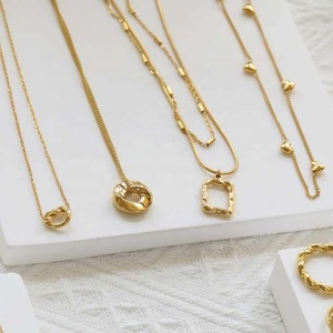 Nuevo Collar de Acero Inoxidable con Colgante Chapado en Oro de 18K PVD, Joyería de Moda Resistente al Agua y al Deslustre, Personalizable para Mujer - Product Image 1