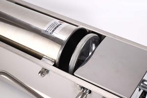 Remplisseuse à saucisses manuelle grande capacité 7L, conception horizontale professionnelle, fabrication efficace de produits gastronomiques pour la <span class=keywords><strong>boucherie</strong></span> et l'atelier - Product Image 4