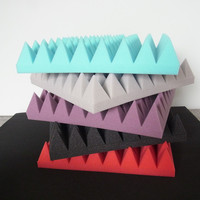 Offres Spéciales panneaux acoustiques pyramides ignifuges mousse insonorisante panneau acoustique en Polyester mousse acoustique insonorisante
