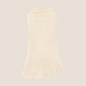 Chaussettes en coton de haute qualité de couleur unie pour filles avec 5 orteils Chaussettes à cinq doigts avec logo personnalisé pour femmes - Product Image 5