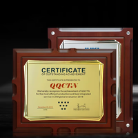 Plaques en bois avec autorisation personnalisée Plaques de cuivre Plaques de récompense Médailles en métal pliées avec impression UV Design moderne de haute qualité