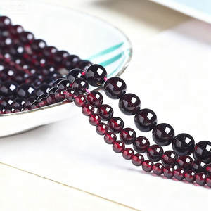 थोक उच्च गुणवत्ता वाले प्राकृतिक रत्न क्रिस्टल मैलाकाइट मून स्टोन गार्नेट मोलस्टोन गार्नेट बेड्स - Product Image 6