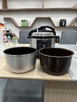 Cuisinière électrique multifonctionnelle en acier inoxydable 304 de 6 L avec cuve intérieure antiadhésive et contrôle numérique pour usage domestique