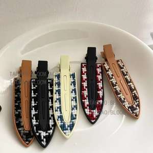 <span class=keywords><strong>Instagram</strong></span> Style Version coréenne Vintage cuir métal ours <span class=keywords><strong>en</strong></span> peluche frange pince canard échiquier pince maquillage pince cheveux accessoires - Product Image 4