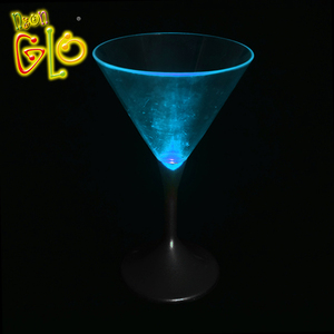 Decoración de <span class=keywords><strong>la</strong></span> boda LED intermitente Martini <span class=keywords><strong>vino</strong></span> taza de vidrio negro con células madre - Product Image 6