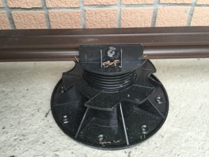 بلاط الأرضيات البلاستيكية المرتفعة ذات التصميم الحديث ، قطع من مادة PP قابلة للتعديل للرصف - Product Image 6