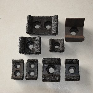 Pièces de rechange pour concasseur à marteaux forestier 100*80, tête de marteau personnalisable pour concasseur minier - Product Image 1