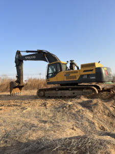 Excavatrice sur chenilles Hyundai HX220HD d'origine coréenne d'occasion, moteur Yanmar, pompe, roulement, haute efficacité, bon état, vente, modèle 2023 - Product Image 2