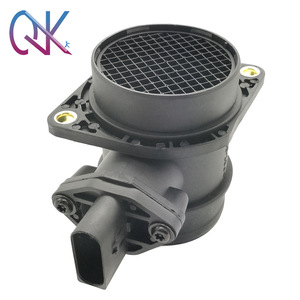 Débitmètre d'air 70 mm de diamètre intérieur, capteur MAF 12 V pour Audi, Ford, Skoda, Seat, Volkswagen, transmission automatique - Product Image 1