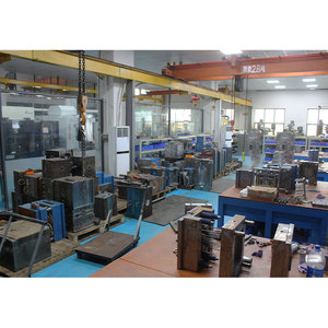 Diseño de molde de inyección OEM inyección de molde de plástico para caja de entrada de energía - Product Image 4