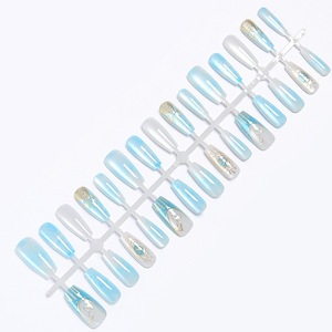 <span class=keywords><strong>Ongles</strong></span> à presser pleine couverture pour l'été, style français, forme amande, <span class=keywords><strong>bleu</strong></span> <span class=keywords><strong>ciel</strong></span> et détails dorés nautiques, sans besoin de salon - Product Image 2