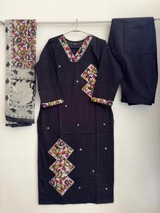 Ensemble Salwar Kameez en coton pour femmes, bleu imprimé, col en V, longueur cheville, coupe classique, tenue traditionnelle indienne/pakistanaise pour l'été et les fêtes - Product Image 1