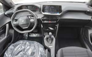 VENTES FLASH pour <span class=keywords><strong>Peugeot</strong></span> 2008 Active 1.2L Essence Automatique <span class=keywords><strong>d</strong></span>'occasion - Product Image 4