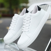 Nouvelles baskets blanches pour hommes, style coréen, tendance, chaussures de sport pour étudiants, décontractées, à lacets, solides, imperméables, antidérapantes, taille 46