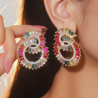 Boucles d'oreilles clous plaquées or en gros, design double anneau rond tendance, forme géométrique en zircon, bijoux de fête pour femmes