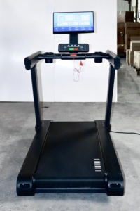 <span class=keywords><strong>Tapis</strong></span> roulant commercial pour salle <span class=keywords><strong>de</strong></span> sport, écran tactile 21,5 pouces, vitesse 20 km/<span class=keywords><strong>h</strong></span>, inclinaison automatique 20 %, machine <span class=keywords><strong>de</strong></span> <span class=keywords><strong>course</strong></span> robuste - Product Image 6