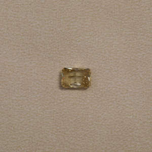 IGI Certified 5.00 Carat Yellow Radiant Cut Lab Grown Diamond with VVS1 Clarity Exquisite Brilliance and Luxury - Product Image 5