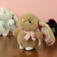 Peluche Lapin de Dessin Animé 14 cm, Rembourrage Coton PP, Pendentif Lapin aux Longues Oreilles et Écharpe, Poupée pour Machine à Pinces, Charme de Sac Bébé Mignon, Cadeau