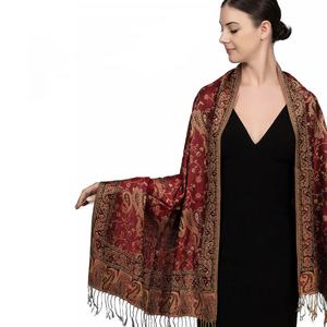 Sciarpa da Donna Tradizionale Autunno Inverno Scialle con Frange in Stile Etnico Retrò Seta Jacquard Paisley Mediorientale per Viaggi in Aereo - Product Image 4