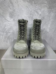 Bottes de moto rétro de haute qualité pour la randonnée décontractée. Disponible en tailles 35-46 pour hommes et femmes. - Product Image 3