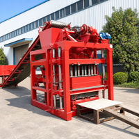 Machine semi-automatique haute capacité QT4-28 pour la fabrication de briques en ciment et de blocs creux en béton, contrôle PLC, vibrante