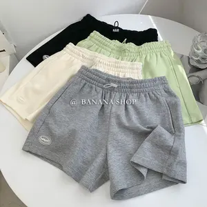 Pantaloncini sportivi da donna estivi pantaloncini da yoga in esecuzione pantaloni larghi casual a cinque punti pantaloncini da jogging assorbenti dal sudore da donna