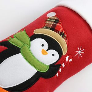 Fournitures de Noël, décorations de chaussettes en polyester brodées avec des personnages de Père Noël, de rennes et de bonhommes de neige rouges et verts - Product Image 2