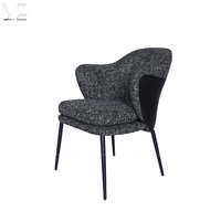 Chaise de salle à manger rembourrée pour hôtel moderne de luxe Chaises de salle à manger d'intérieur en velours personnalisé pour restaurants et cafés